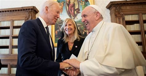 Biden Se Reúne Con Papa Francisco