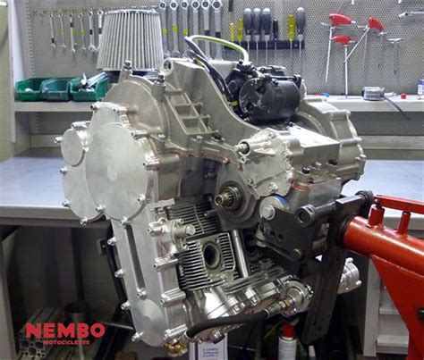 Each motorcycle engine is unique, but many japanese engines have a dry cover on one side for the permanent magnet alternator. Nembo Motociclette Inverted 3 Cylinder Super 32 Rovescio ...