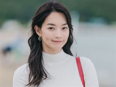 Biodata Dan Profil Shin Min Ah Pemeran Utama Hometown Cha Cha Cha
