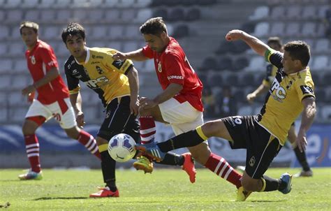 Alberto valenzuela, danilo chacòn, juan c. Deportes La Serena toma el mando de la B