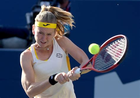 Marie bouzková se v žebříčku wta nachází na 52. Marie Bouzková v semifinále turnaje Torontu 2019 proti ...