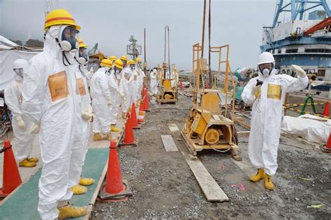 Leaky Fukushima Nuclear Plant Raises Seafood Poisoning Concerns Nbc News
