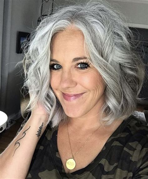 Pin By David Connelly On Sexy Mature Women With Great Or No Hair 01 Long Gray Hair Grey