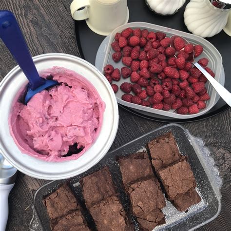 Theworldaccordingtoeggface 15 protein packed portable. Healthier Ice Cream and Cold Treat Options | Healthy ice ...