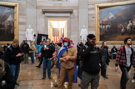 Revelan Impactantes Videos Nunca Vistos Del Asalto Al Capitolio Durante Juicio Político A Trump