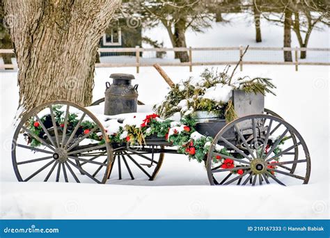 Old Farm Wagon In The Snow Stock Image 37244887