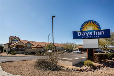 Days Inn By Wyndham Phoenix North Phoenix Az Hotels