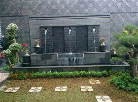 Kami menawarkan jasa pembuatan kolam hias yang menyajikan nuansa alam di halaman bahkan di dalam ruangan, kreasi taman seperti :taman rumah minimalis,taman area parkir,taman track joging,taman area pabrik dan perkantoran,taman bermain,taman pinggir jalan,taman hotel dan. Tips Membuat Kolam Air terjun Minimalis dengan Batu Alam ...