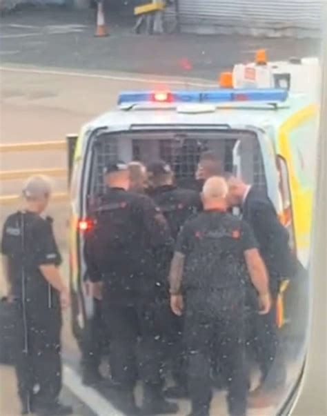 Ryanair Passenger Thrown Off Flight To Ibiza For Allegedly Vaping Onboard
