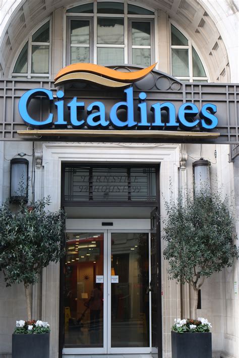 I generally roll a carton at a time and can set up for rolling in about 2 minutes. Citadines Prestige Holborn | The prestige, Broadway shows ...