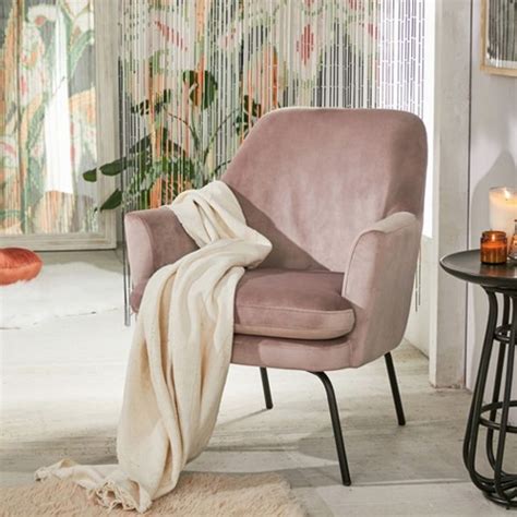 Wave goodbye to having a floordrobe forever, and a big hello to the trusty bedroom chair which has been making messy rooms look a tad tidier for years. Cute Bedroom Chairs - Best Bedroom Chairs to Buy