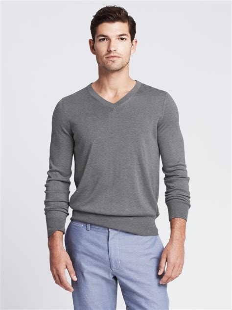 Banana Republic Silk Cotton Cashmere Vee Sweater Pullover In Gray For