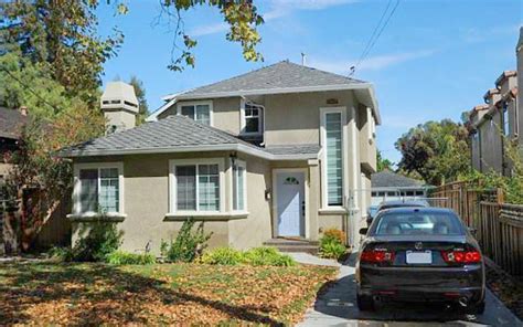 Kitchen in mark zuckerberg's house. Facebook founder Mark Zuckerberg buys his very first home ...