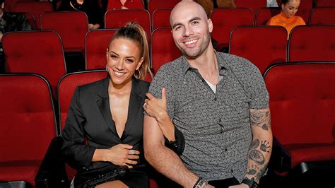 Jana Kramer Clarifies Apologizes For Comments She Made About Not