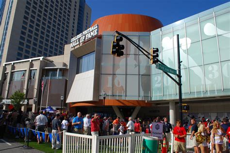 The museum, located under the gridiron plaza, features memorials and memorabilia of great american football players and coaches. College Football Hall-of-Fame in Downtown Atlanta is a Must See - State of The U