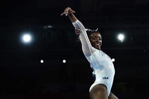 Simone Biles Wins Fifth All Around Title At Gymnastics World Championships The Globe And Mail