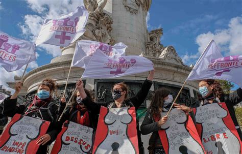 Droit Lavortement Le Manifeste Des A Chang L Coute De La