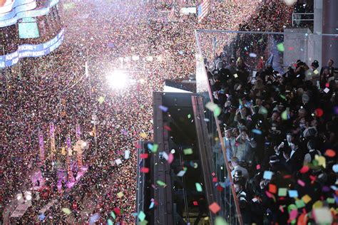 New Years Eve 2017 Where To Watch All The Festivities And Fun Live