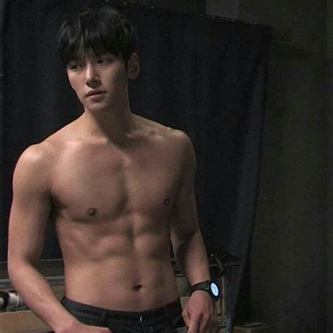 Pin by Osdeli Bautista on Hombres asiáticos sexies Ji chang wook