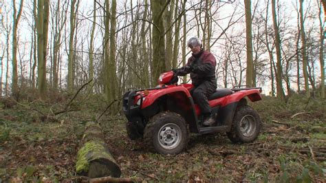 From growing hybrid flowers to catching pesky wasps, these tricks will turn you into a pro. ATV safe with Honda - Crossing a fallen tree - YouTube