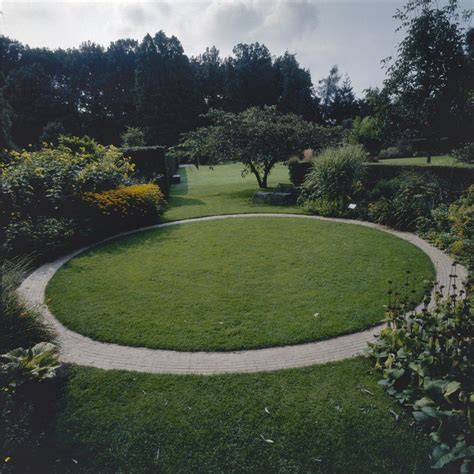 Mien Ruys De Gele Tuin Uit 1982 Dedemsvaart Holland Garden Design
