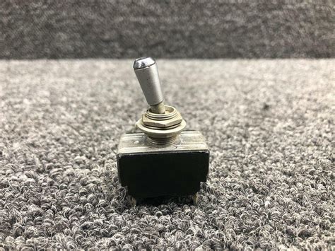 35 380053 7 Alt 8906k1070 Beechcraft 95 B55 Flap Toggle Switch Assembly