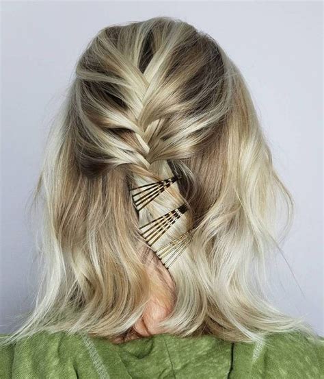 12 Correct Ways To Use Bobby Pins In Your Hairstyles Bobby Pin