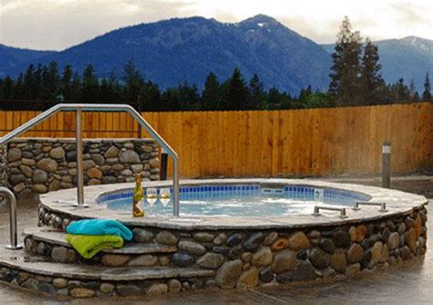 Maybe you would like to learn more about one of these? Roslyn Ridge by VR 365 www.VacationRental365.com Cle Elum ...