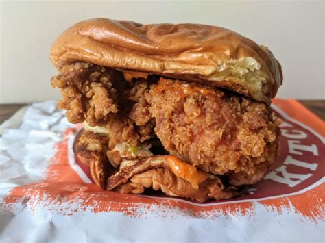 New Chicken Sandwich And Spicy Chicken Sandwich From Popeyes Heres A