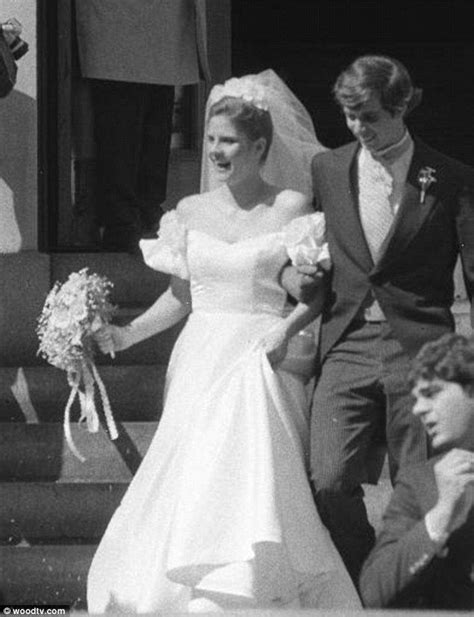 Jackie's bridesmaids included john kennedy's sister, jean, and ethel kennedy, the wife of john's brother, robert f. Frank Gifford almost married Ethel Kennedy, cheated on Kathie Lee | Ethel kennedy, Celebrity ...