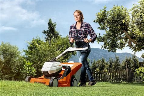 Find your local stihl dealer. Stihl RMA 443 C Cordless Battery Rotary Mower 16 ...