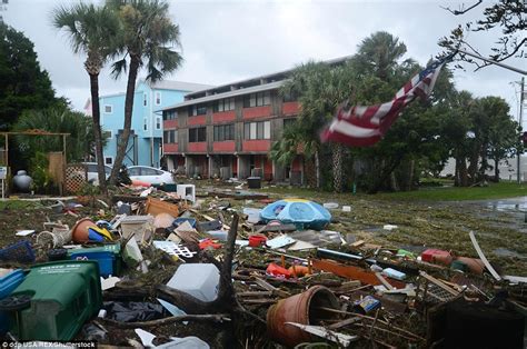 Hurricane Hermine Slams Into Florida At 80mph Raising Fears Of Floods