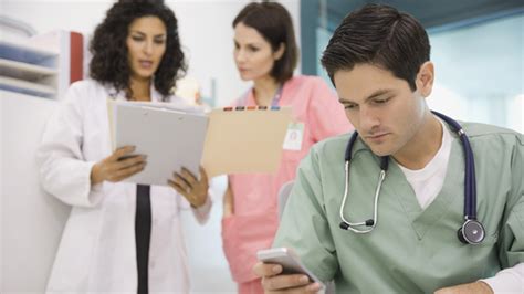 Poor Communication Between Doctors And Nurses Can Lead To Costly
