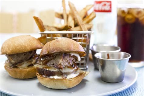 If you will not be home during delivery, we advise leaving a cooler with ice packs to hold your meals. Alex's Fresh Kitchen, a new diner in Casselberry, is not ...