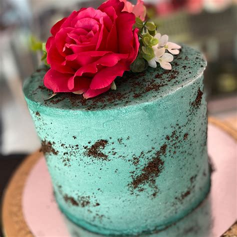 Mint Green Buttercream Cake With Chocolate Dust Miss Cake
