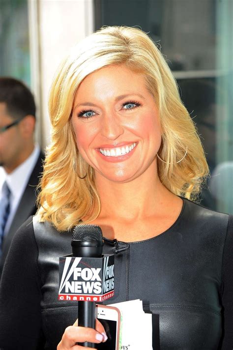 Ainsley Earhardt Replaces Elisabeth Hasselbeck On Fox And Friends