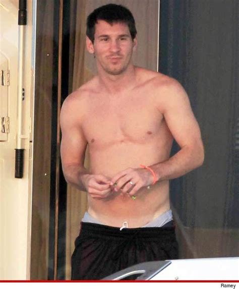 Lionel Messi Football Player Photos