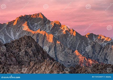 Lone Pine Peak View On Sunrise At Alabama Hills Stock Image Image Of