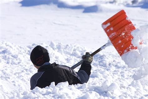 Winter Is Here Ces Top 5 Tips For Snow Shovelling To Save Your Back