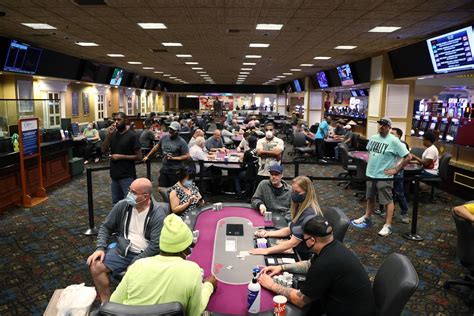 Play casino games and real money poker. Las Vegas casinos welcome back poker players | Las Vegas Review-Journal