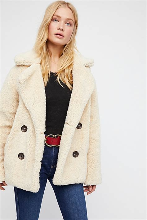 Shop missguided women's jackets & coats at up to 70% off! Vanessa Hudgens goes shopping in 1920s-inspired ensemble ...