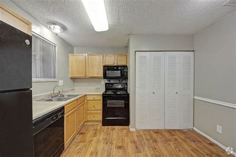 Building has 24 hours controlled access, fitness center, laundry room, mail box and internet cafe. Southside Apartments for Rent - Jacksonville, FL ...