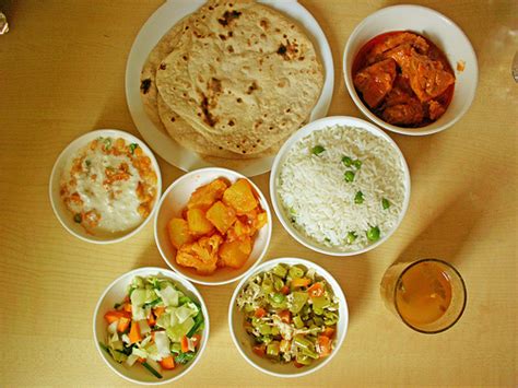 It is a very healthy and nutritious office lunch. New Year Goals | Choosing Healthy Indian Food For Your ...