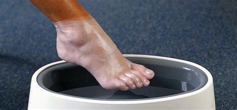 Paraffin Pedicure Azza Spa Best Home Service Salon And Spa In Dubai