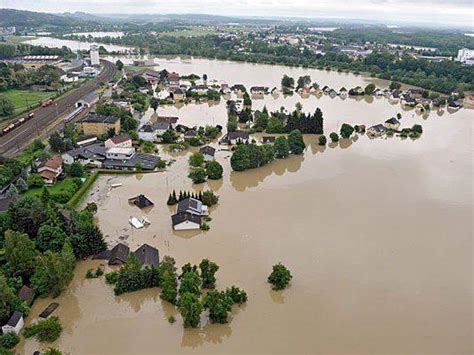 Das hochwasser in österreich und mitteleuropa mit seinen ursachen und auswirkungen von deutschland über österreich bis ungarn. Hochwasser-Pläne: Eine Mrd. für Schutzbauten, 95 Mill. für ...