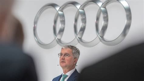 Ex Audi Chef Stadler Wird Aus Der Untersuchungshaft Entlassen B Z Berlin