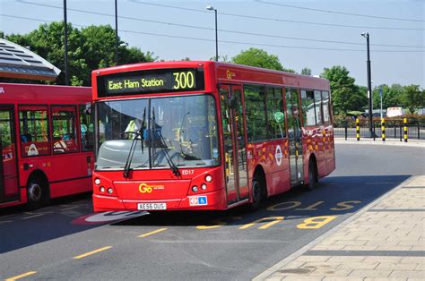 London Bus Route 300