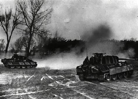 Panther Ausf G Tanks From The Panzergrenadier Division Kurmark In