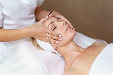 Pamper Package Massage And Facial Leicester Leicester Wowcher