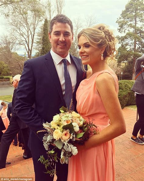 Pregnant Erin Molan Takes The Weekend Off After Collapsing Daily Mail Online